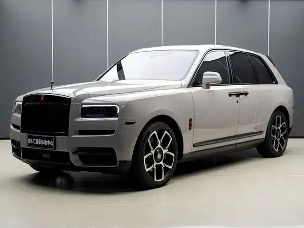 Rolls-Royce Cullinan 2023