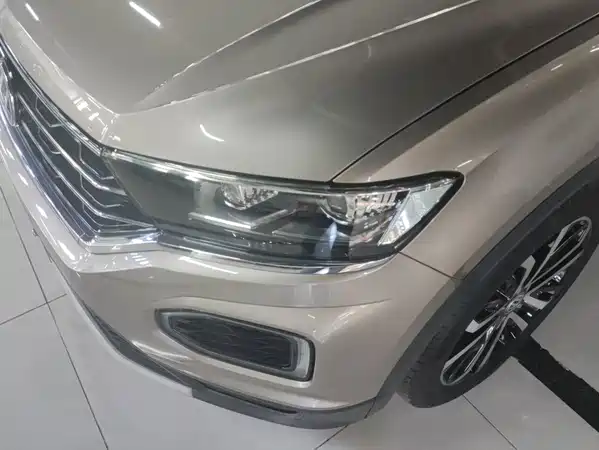 Volkswagen T-Roc 2019
