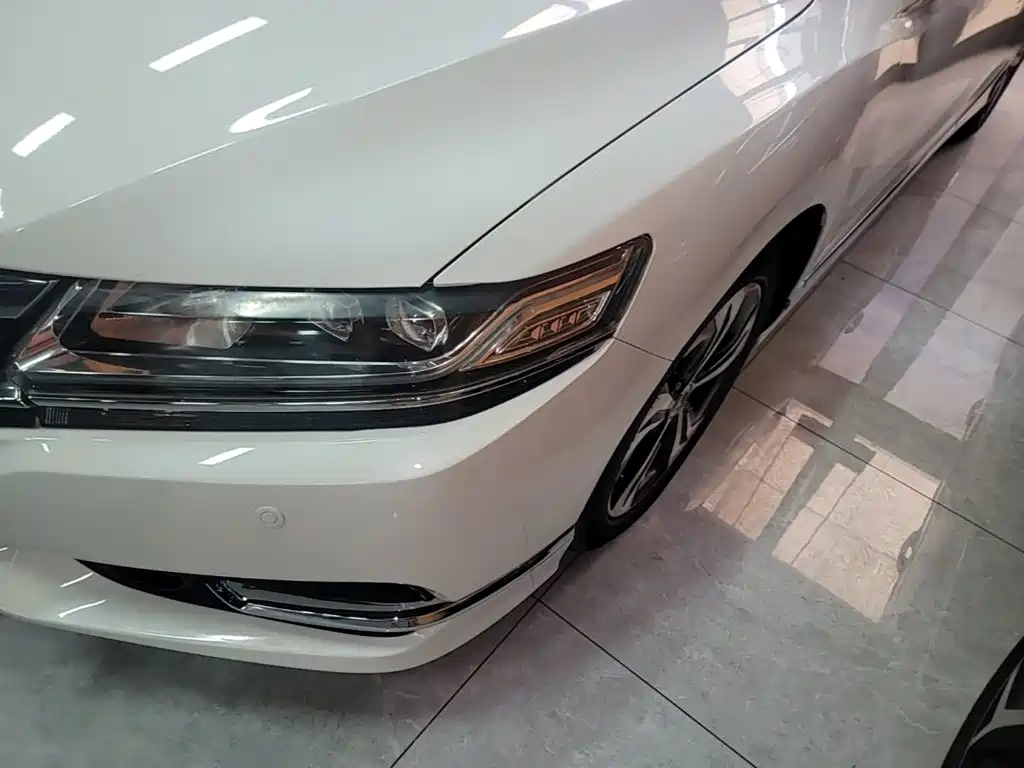 Honda Spirior 2015 — фото 24