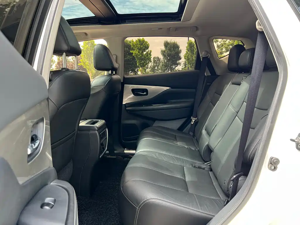 Nissan Murano 2017 — фото 11