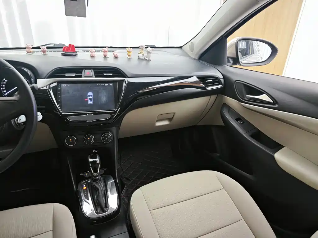 Buick Excelle 2018 — фото 11