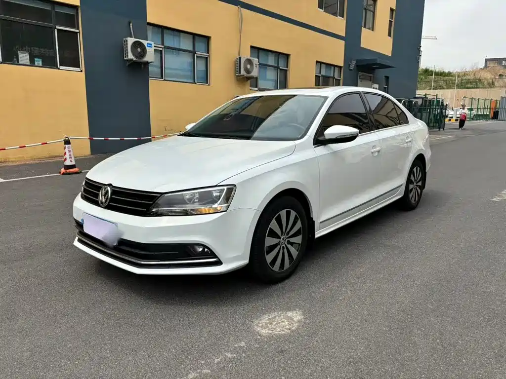Volkswagen Sagitar 2019