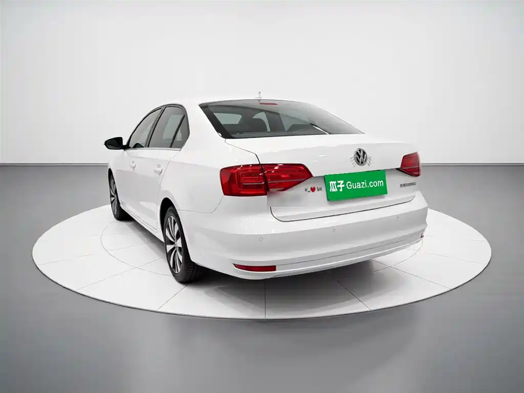 Volkswagen Sagitar 2017 — фото 4