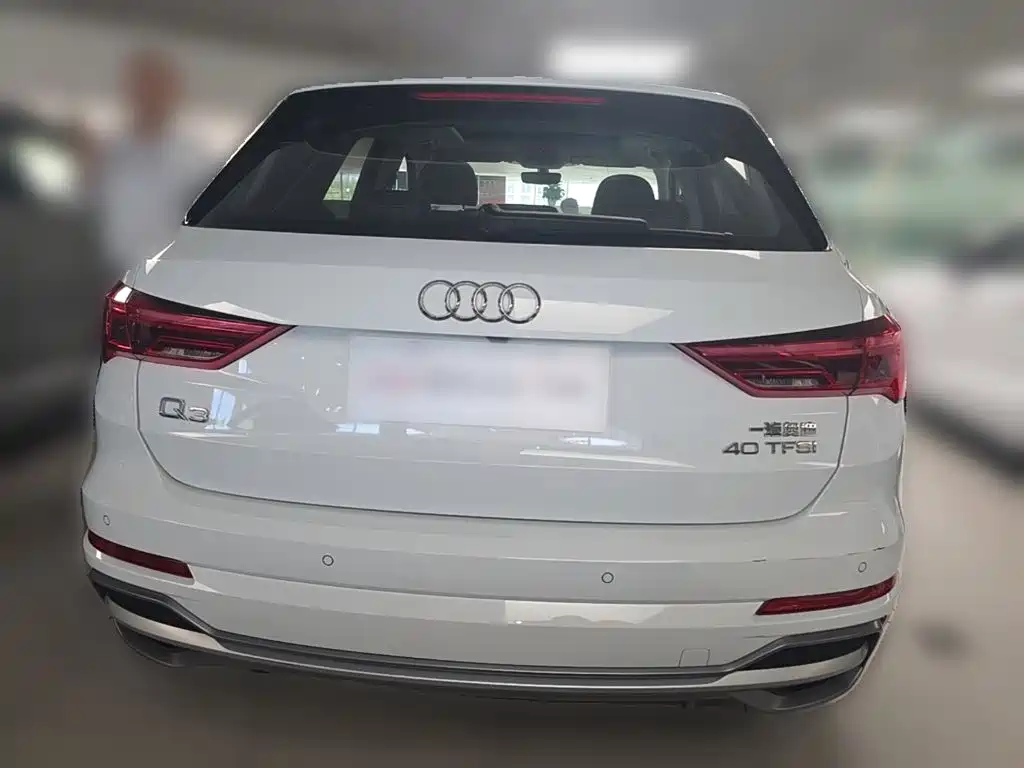 Audi Q3 2023 — фото 10