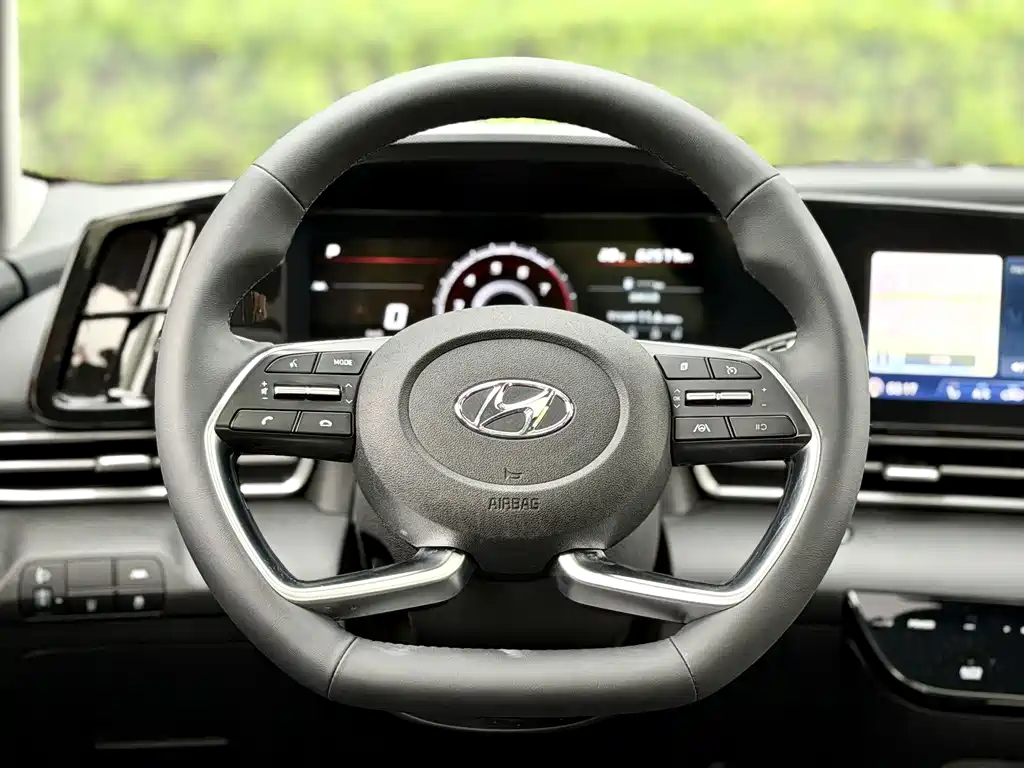Hyundai Elantra 2020 — фото 14