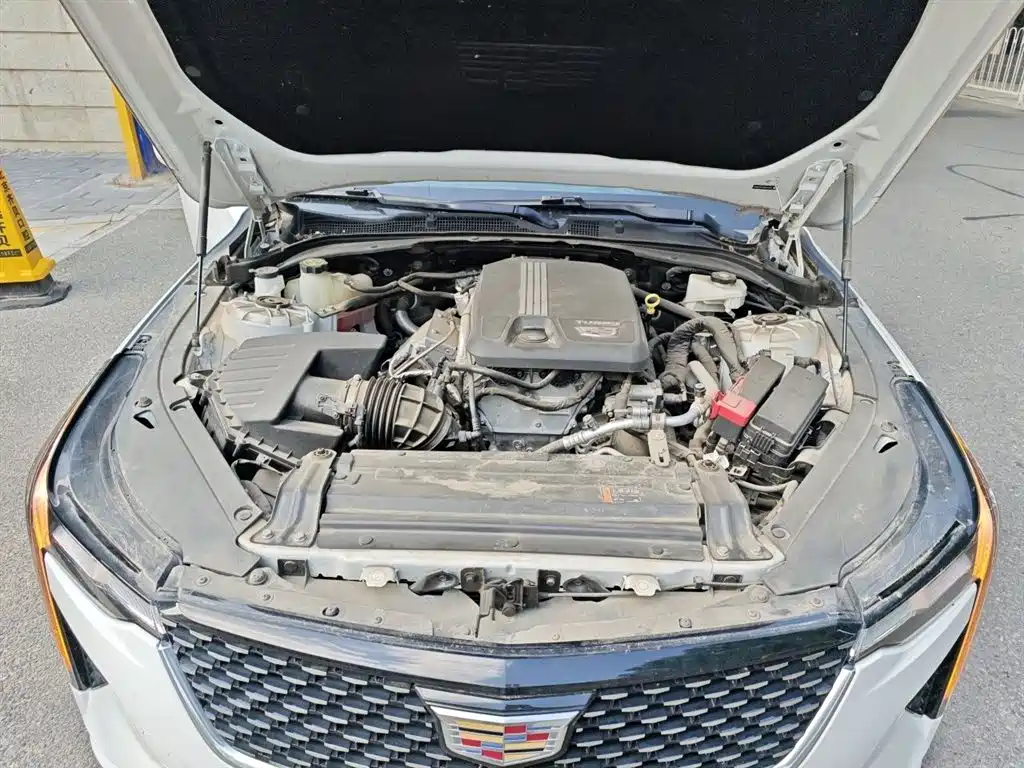 Cadillac CT4 2023 — фото 16