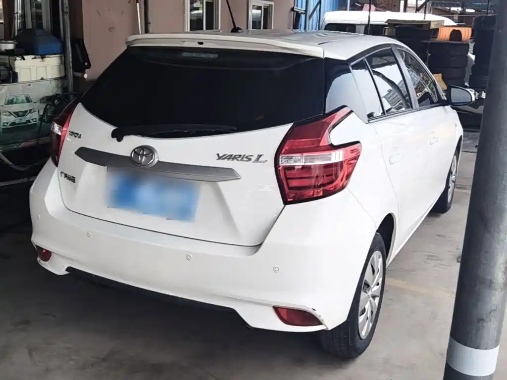 Toyota Yaris L 2020