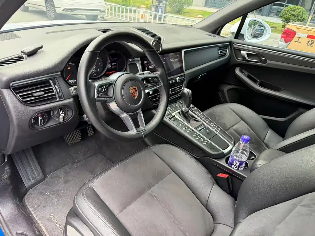 Porsche Macan 2021 — фото 4