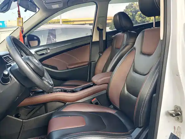 Dongfeng Scenery 580 2018