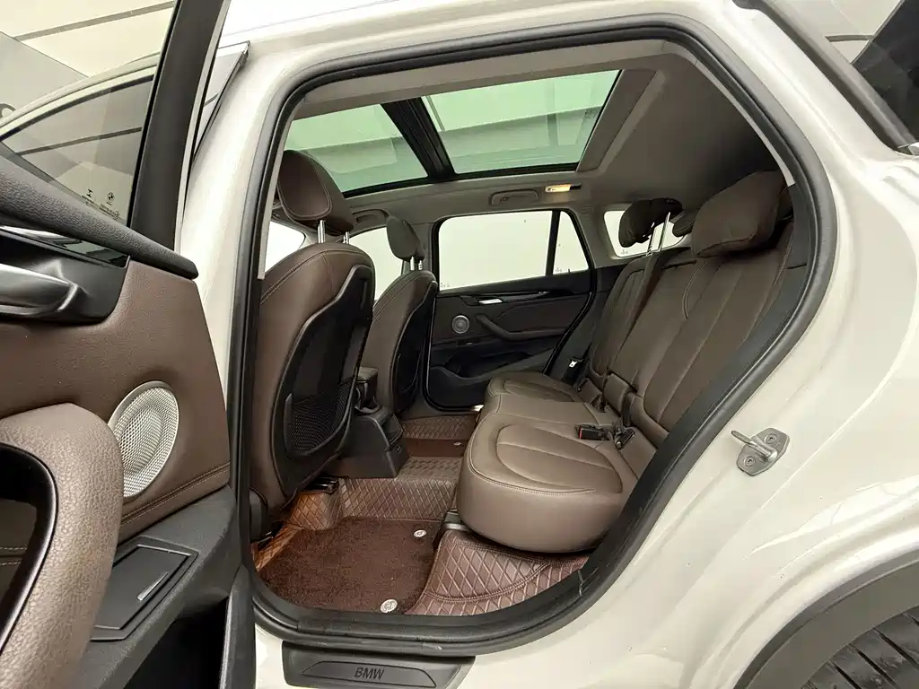 BMW X1 2022 — фото 12