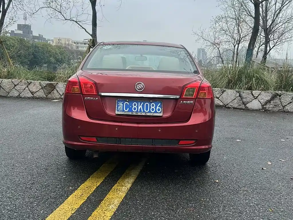 Buick Excelle 2010