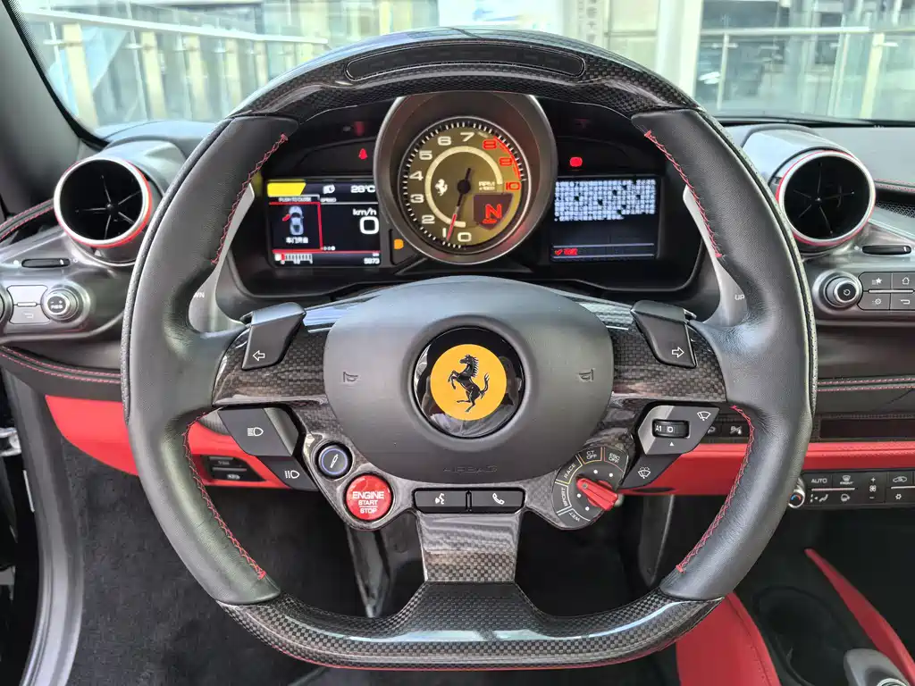 Ferrari F8 2022 — фото 9