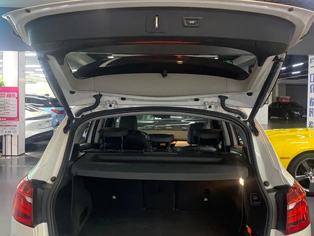 BMW 2 Series Station Wagon 2017 — фото 20