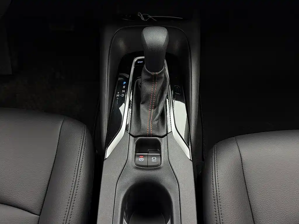 Toyota Corolla 2022 — фото 16