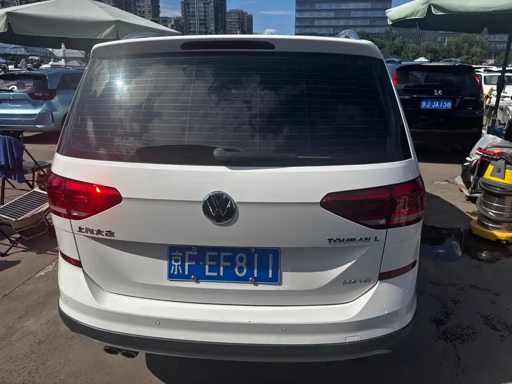 Volkswagen Touran 2020 — фото 19