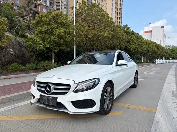 Mercedes-Benz C-Class 2017