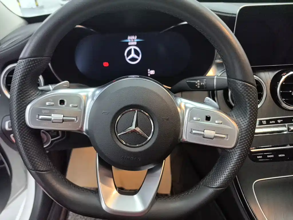 Mercedes-Benz C-Class 2020 — фото 6
