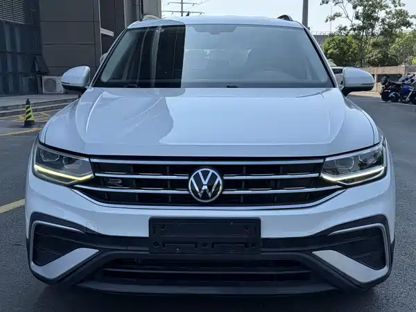 Volkswagen Tiguan L 2022