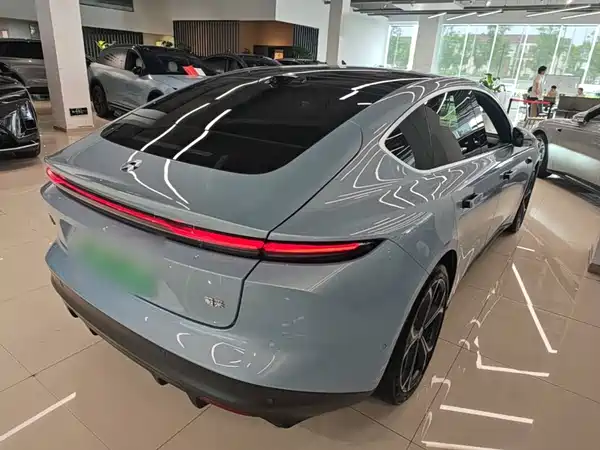 NIO ET5 2024