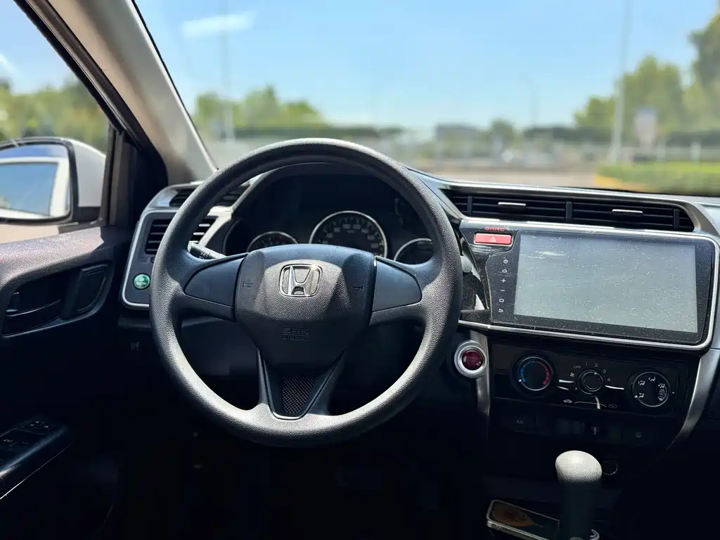 Honda City 2017 — фото 9