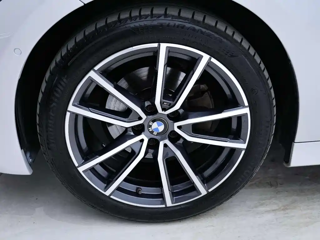 BMW 3 Series 2021 — фото 13