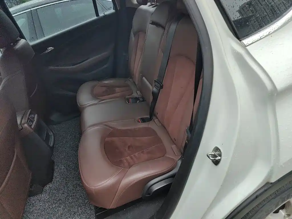 Buick Envision Plus 2017 — фото 15