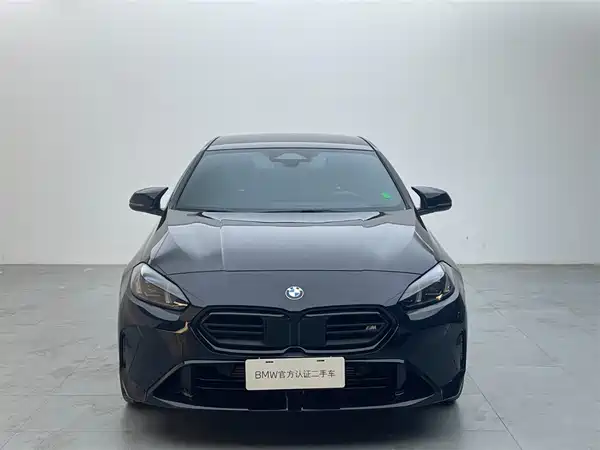 BMW M235L 2025