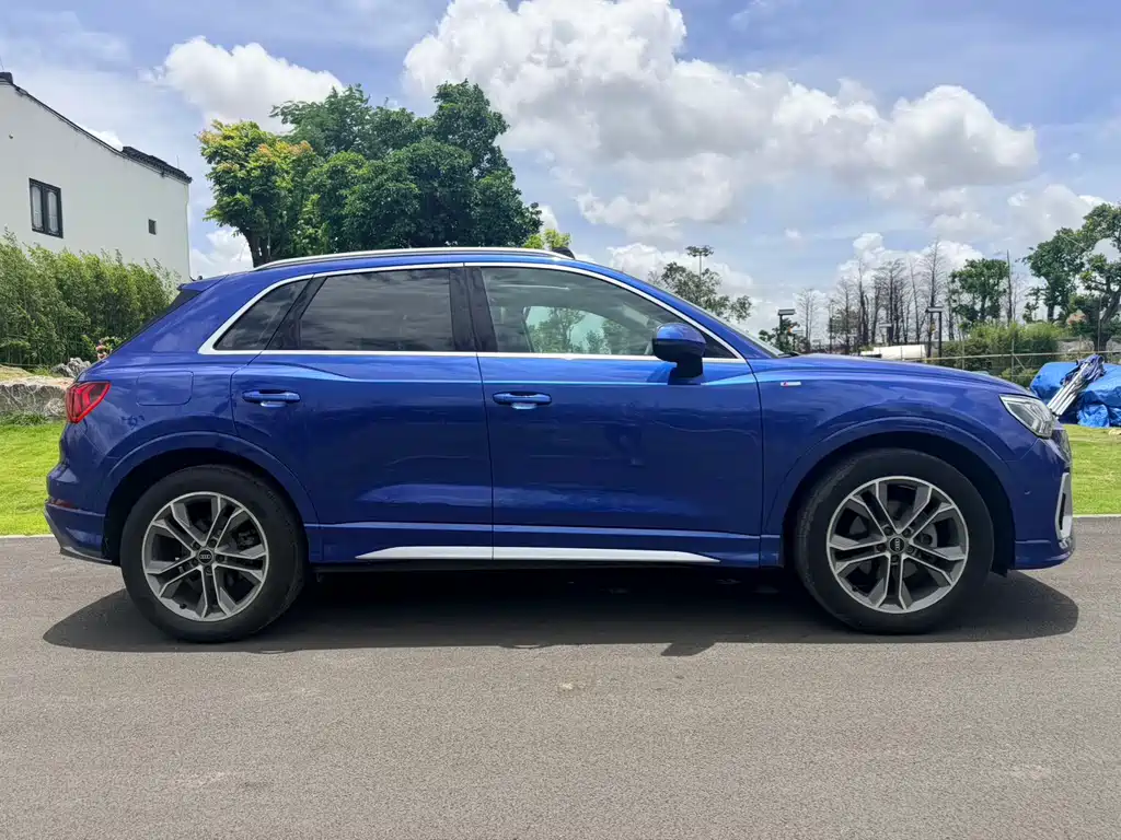 Audi Q3 2022