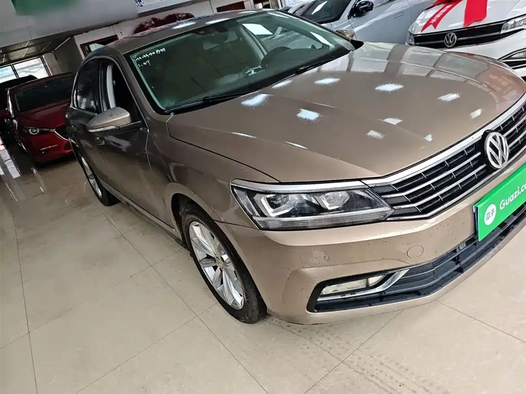 Volkswagen Passat 2017 — фото 4