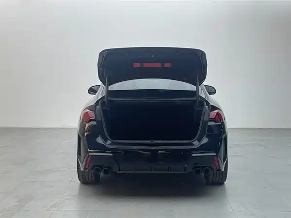 BMW M235L 2025