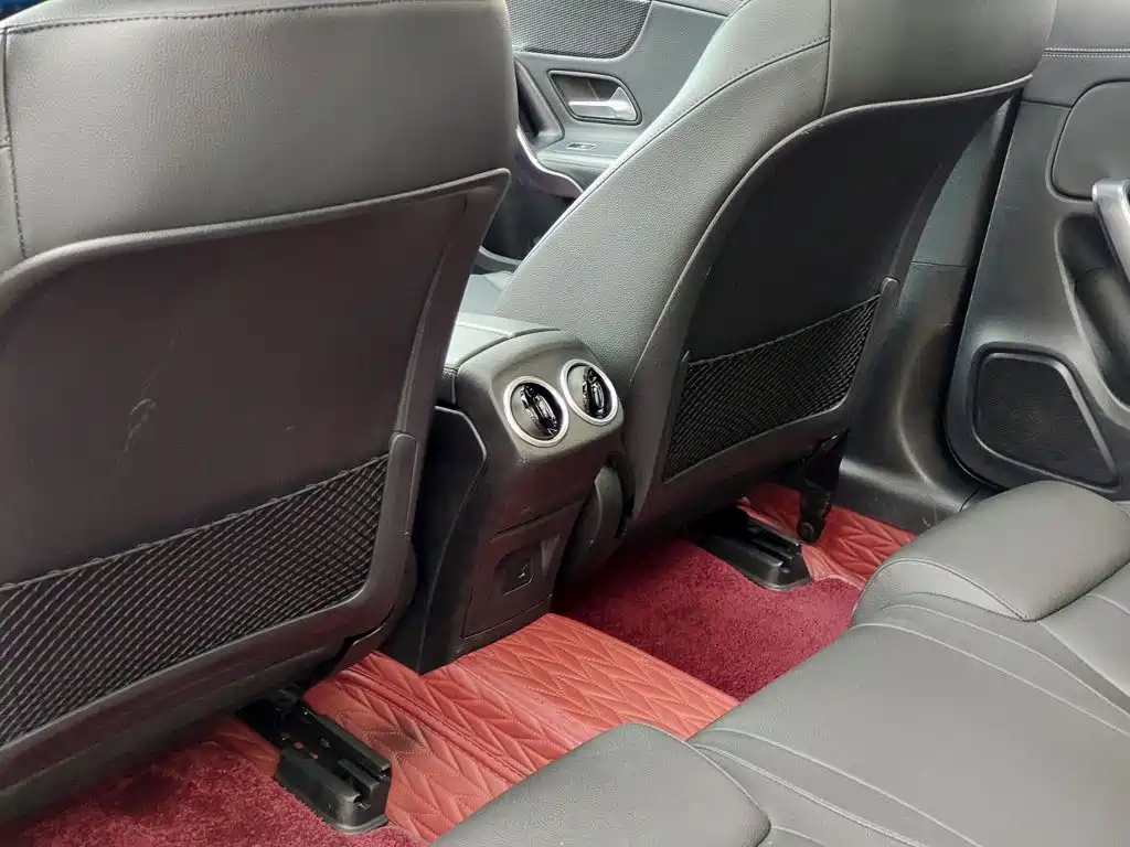 Mercedes-Benz A-Class 2023 — фото 9