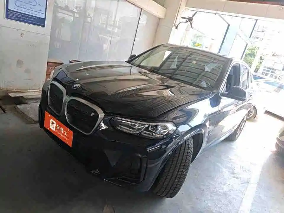BMW iX3 2022 — фото 1
