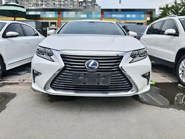 Lexus ES 2015