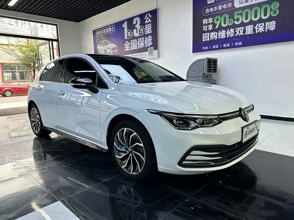 Volkswagen Golf 2023