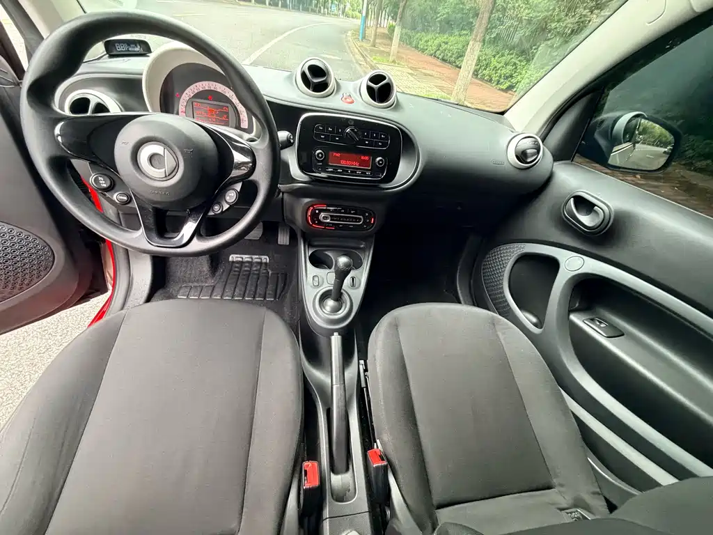 smart fortwo 2017 — фото 7