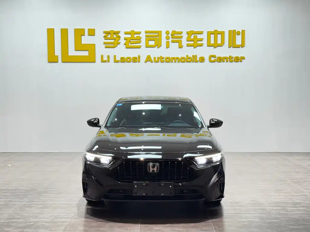 Honda Inspire 2025 — фото 2