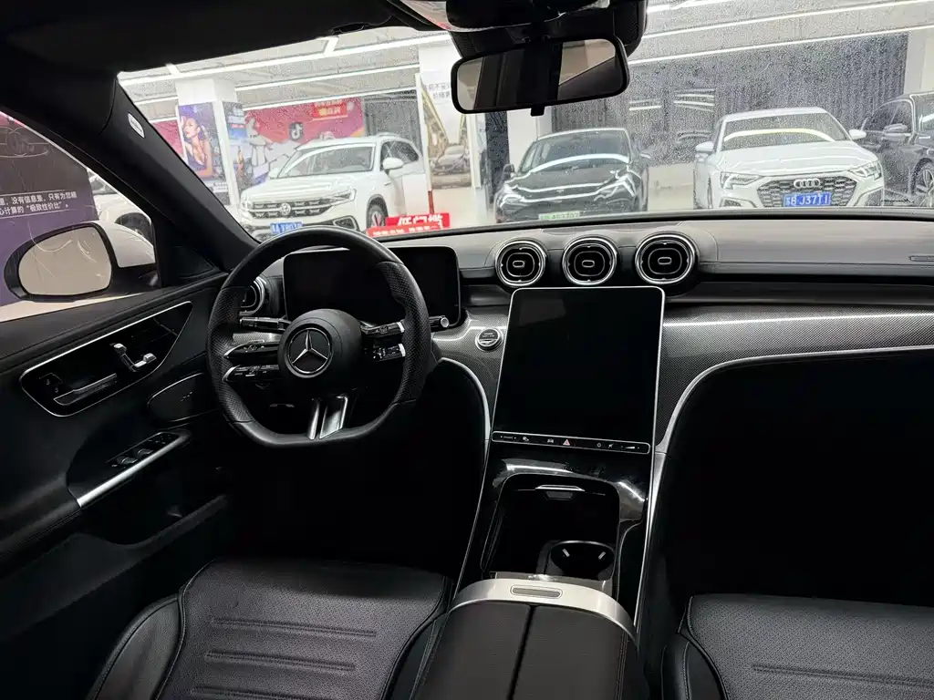 Mercedes-Benz C-Class 2022