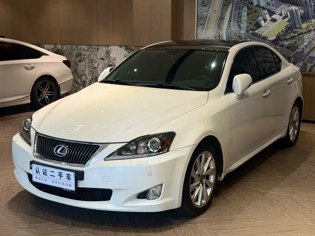 Lexus IS 2009