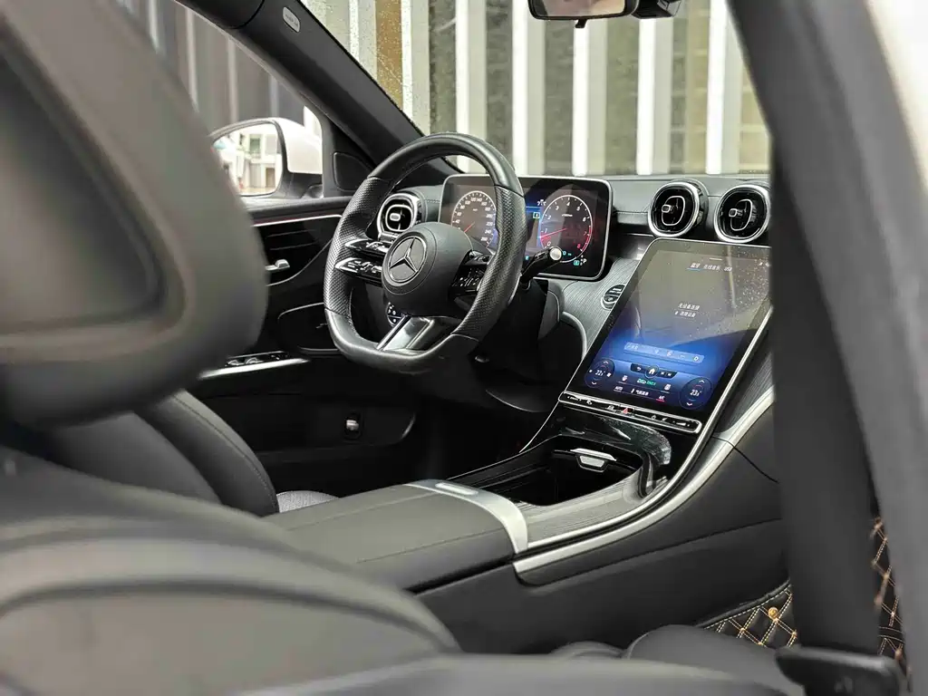 Mercedes-Benz C-Class 2021 — фото 18
