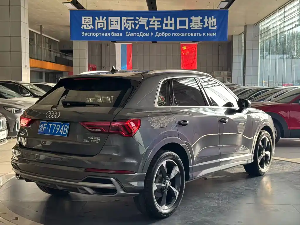 Audi Q3 2022 — фото 10