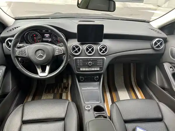 Mercedes-Benz GLA 2017