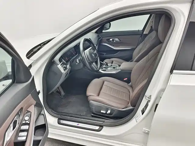 BMW 3 Series 2021 — фото 10