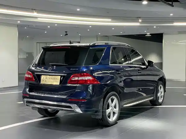 Mercedes-Benz M-Class 2014