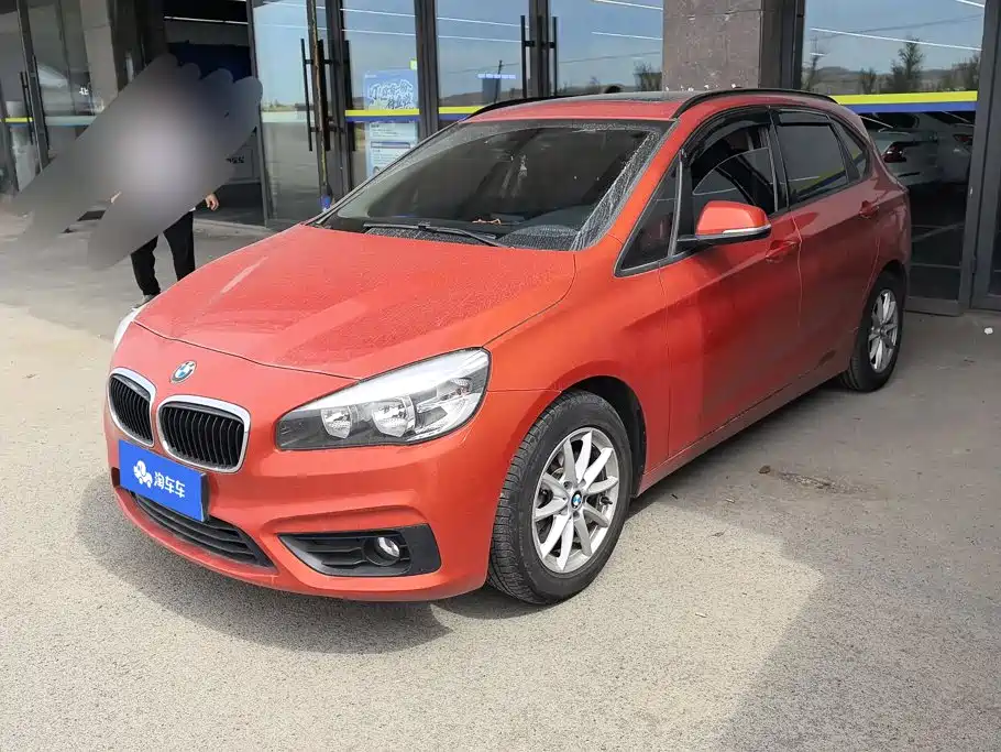 BMW 2 Series Station Wagon 2017 — фото 1