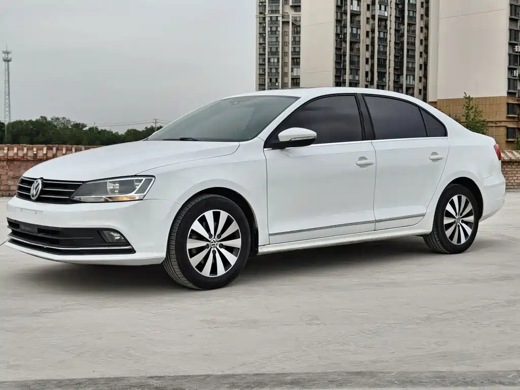 Volkswagen Sagitar 2017 — фото 1