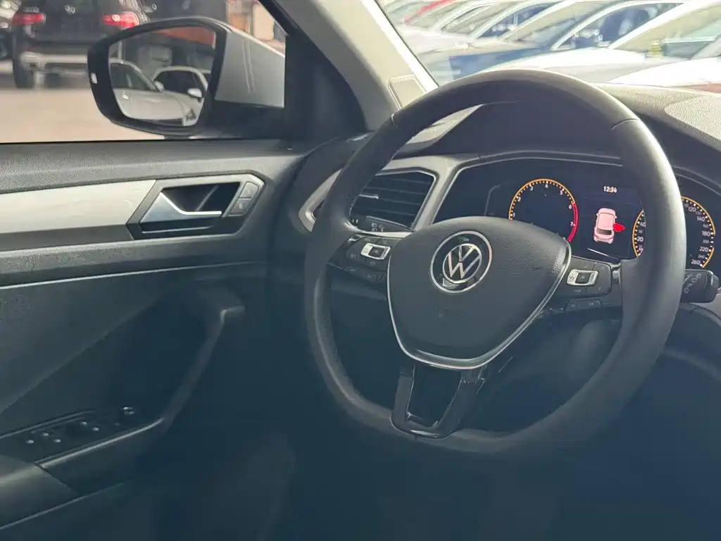 Volkswagen T-Roc 2022 — фото 14