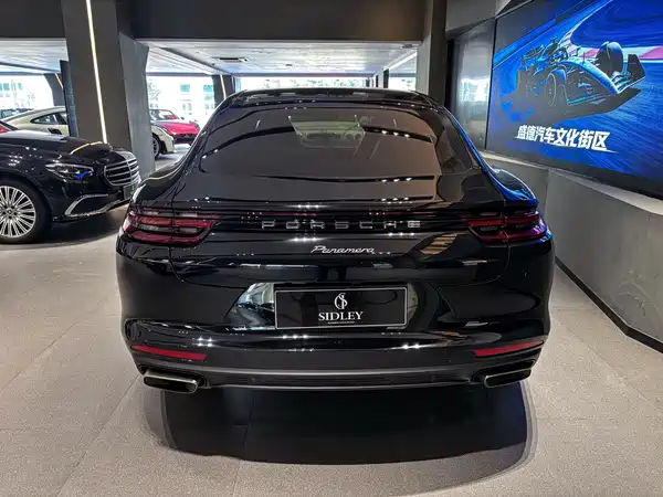 Porsche Panamera 2020