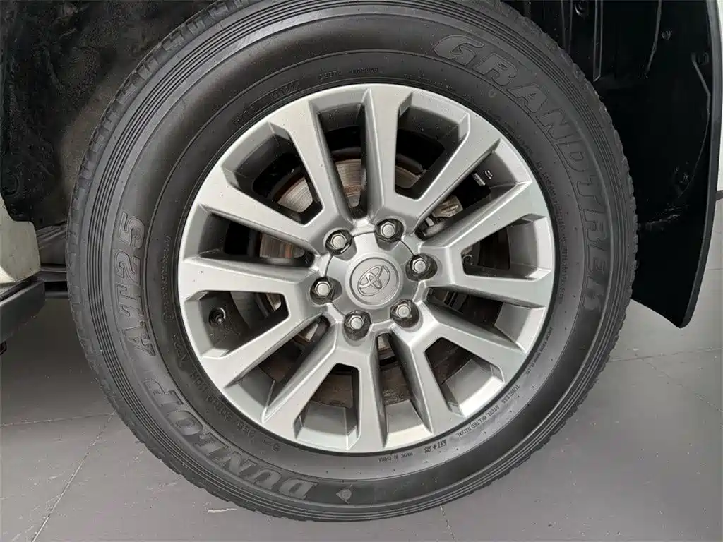 Toyota Prado 2019 — фото 13