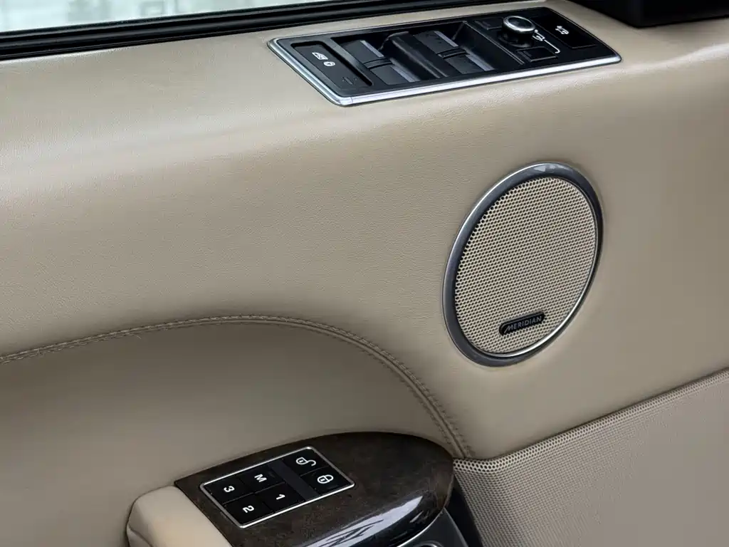 Land Rover Range Rover 2014 — фото 11