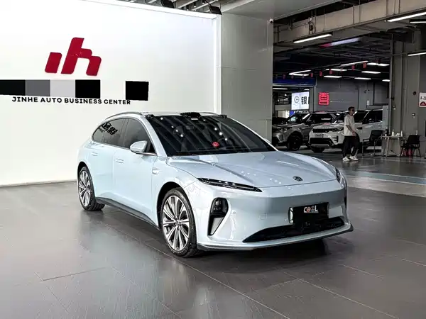 NIO ET5T 2024